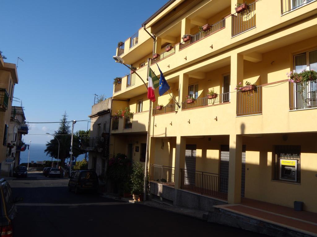 Hotel Scilla Bagian luar foto